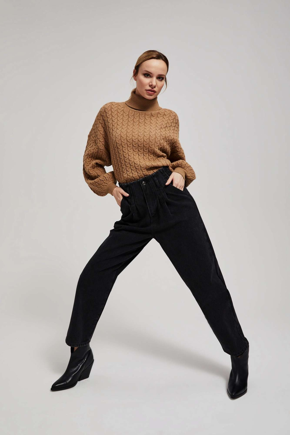 Jeans with elastic waistband