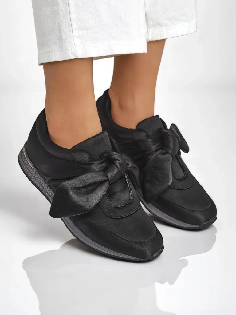 Resti Women's Sneakers with Bow Socca