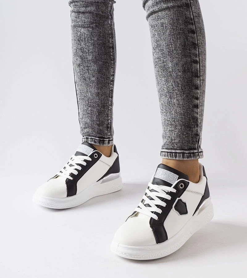 Gemre Adidași negri și albi cu accente argintii Via