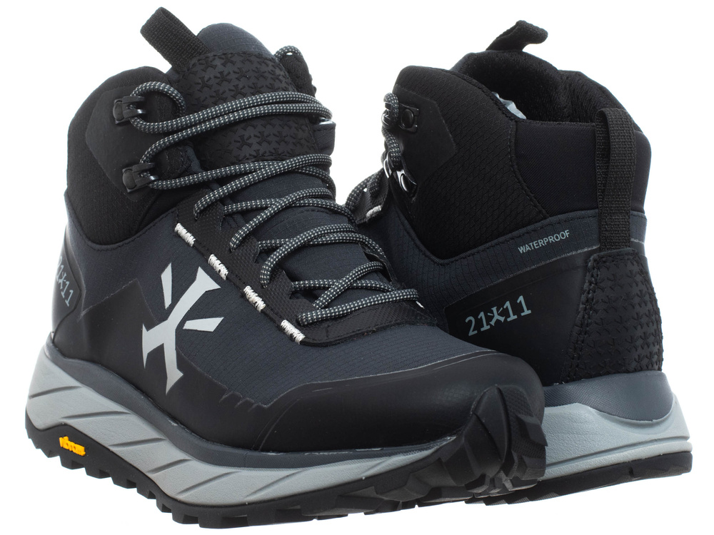 Дамски трекинг обувки Gravitas Mid Waterproof