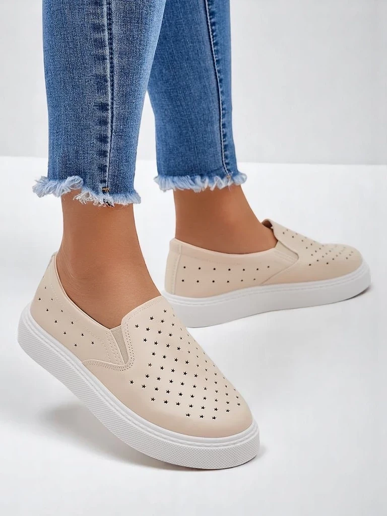 Resti Ladies&#039; perforated sports lace-up shoes Vaned