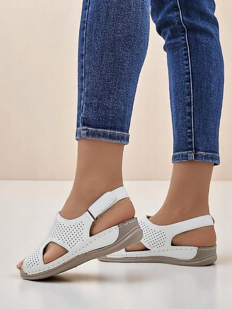 Resti Women’s openwork sandals Leminni