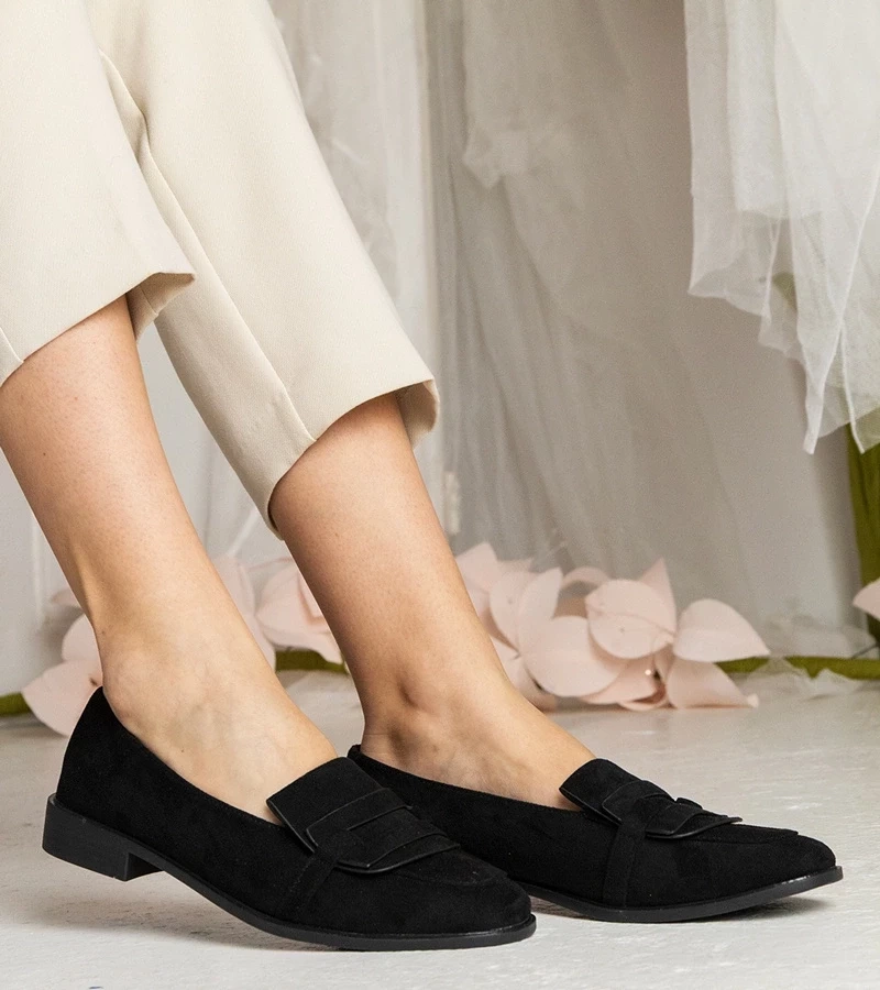 Gemre Pantofi clasici de damă negri din piele ecologică întoarsă Laiza