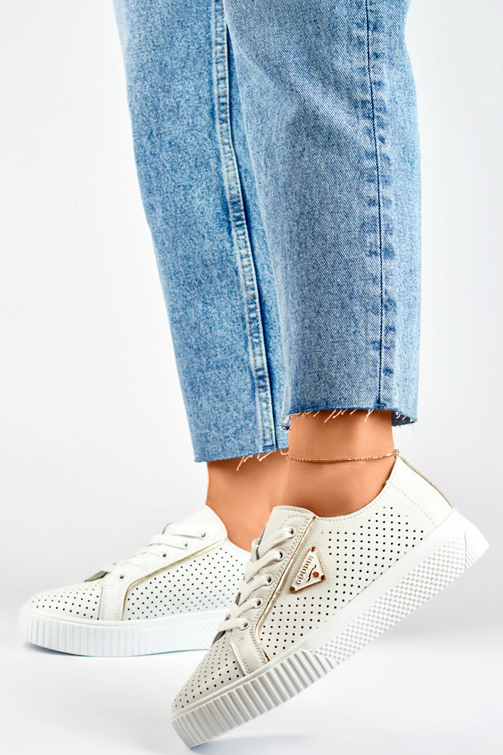 primohurt Białe ażurowe buty sportowe damskie ze skóry naturalnej