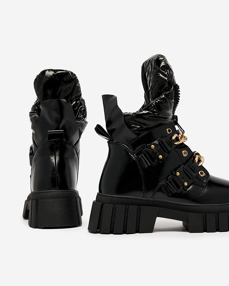 Resti Women&#039;s black boots with Ebidef chains
