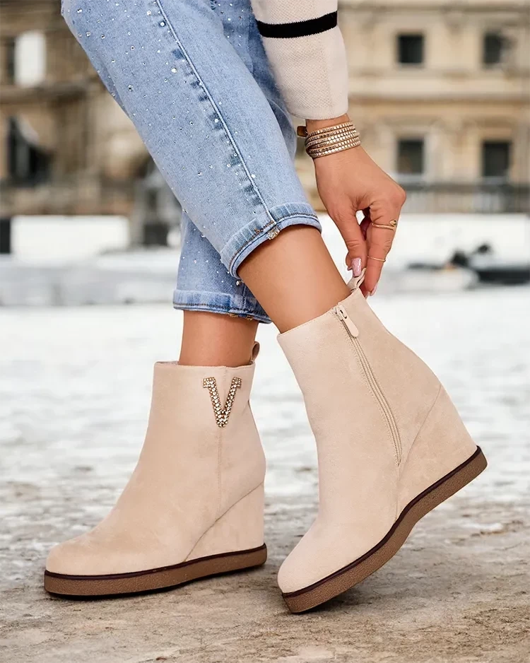 Resti Nerias women's boots on heels