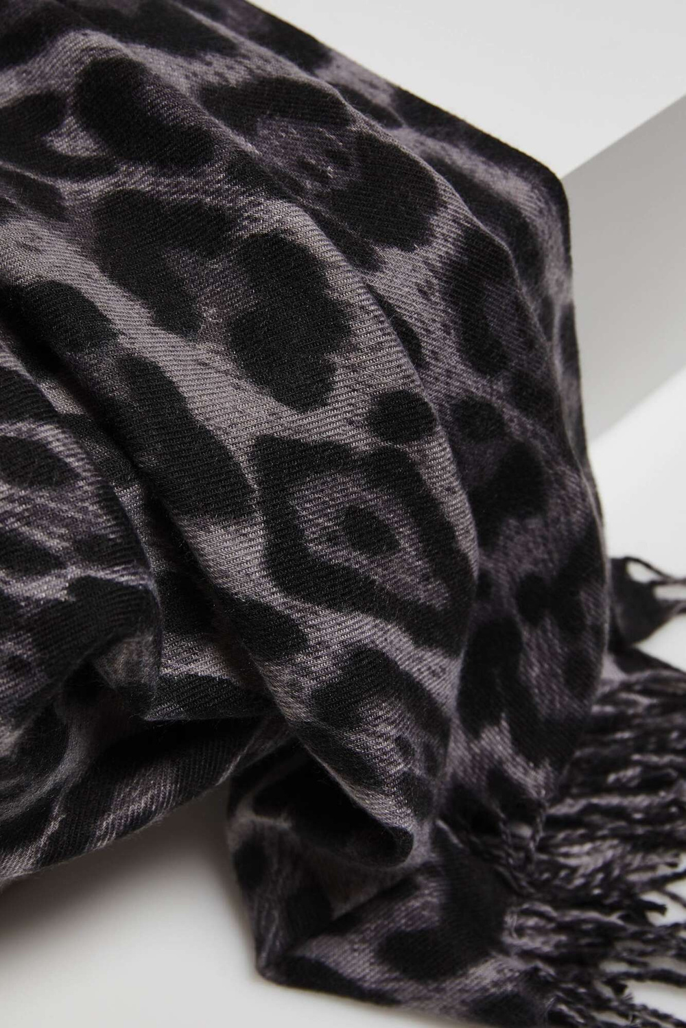 Marisse Leopard Scarf