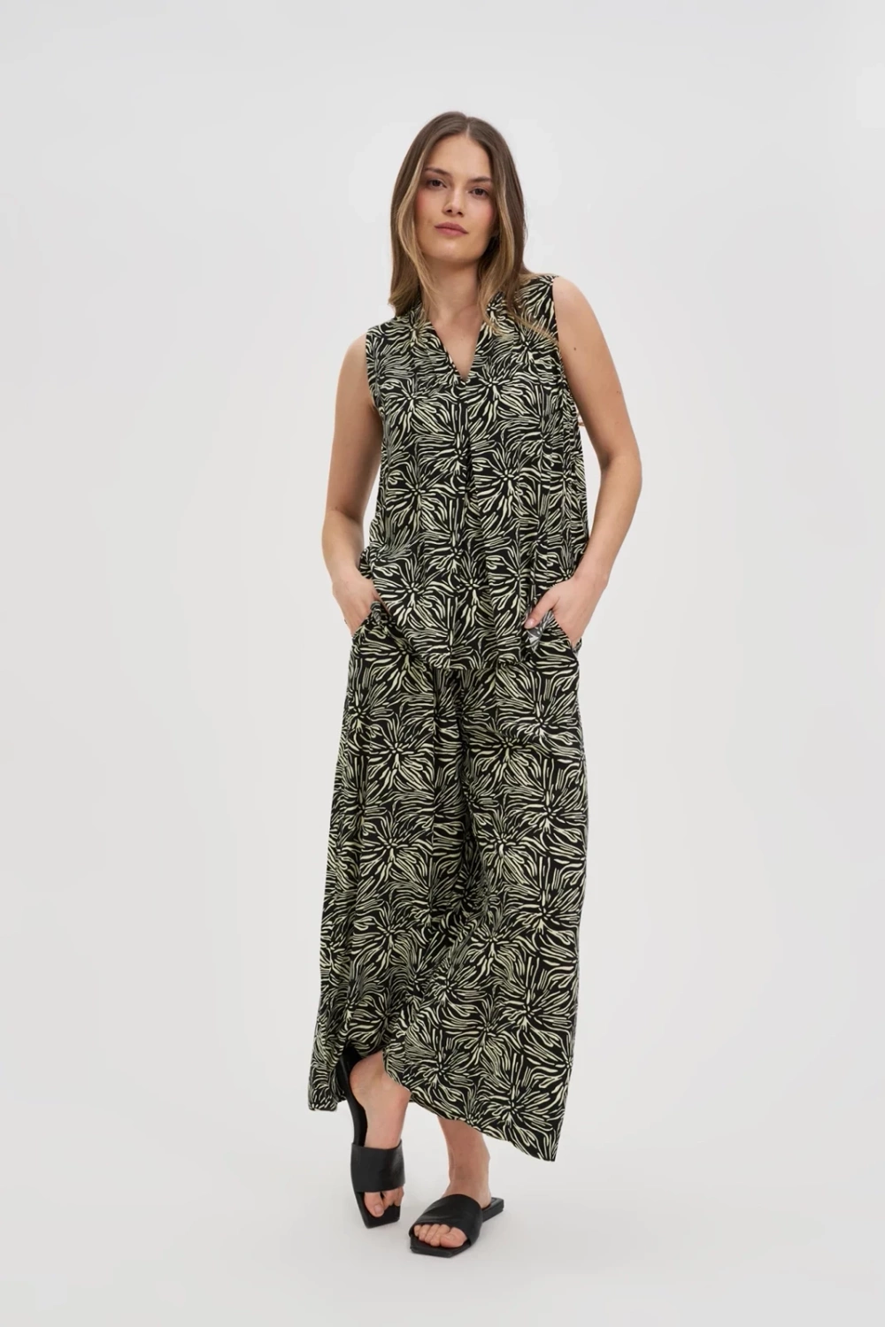 Marisse Black Viscose Culottes