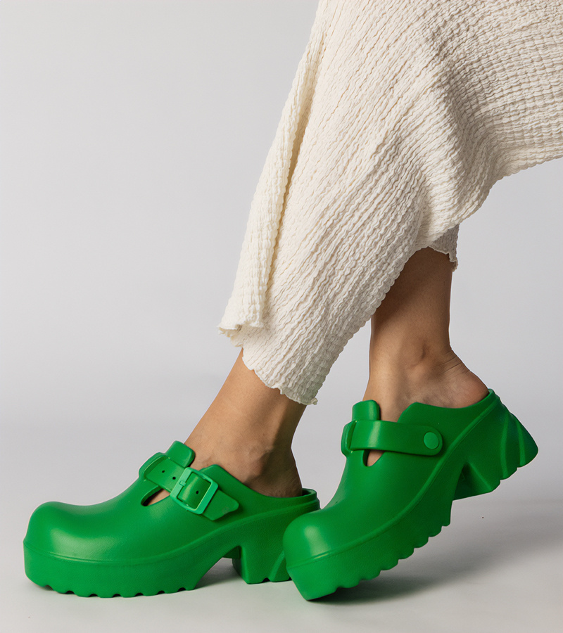D/CEO Pink flat-soled sandals Kates
