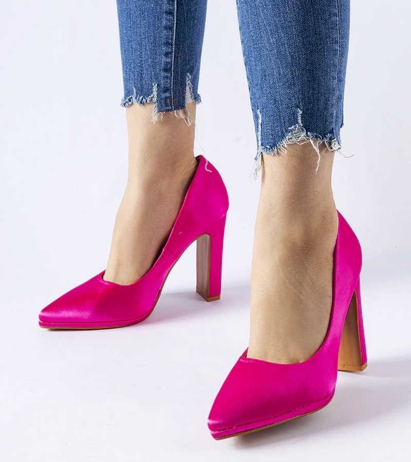 D/CEO Beige high heels Thrower