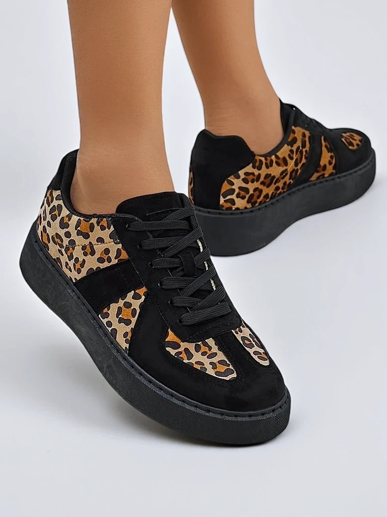 Resti Women's sporty sneakers with a leopard print Big Cat