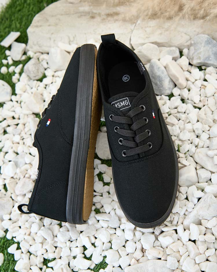 Resti Women's Secilla Sneakers