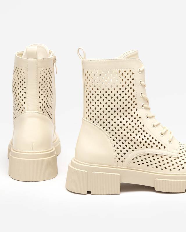 Resti Openwork beige women&#039;s boots with flat heels Rolika - Footwear