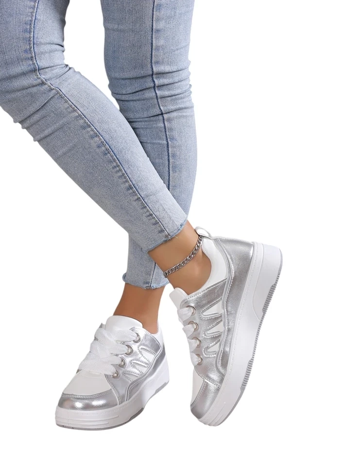 Resti Women's sneakers with a thicker sole Assaqi
