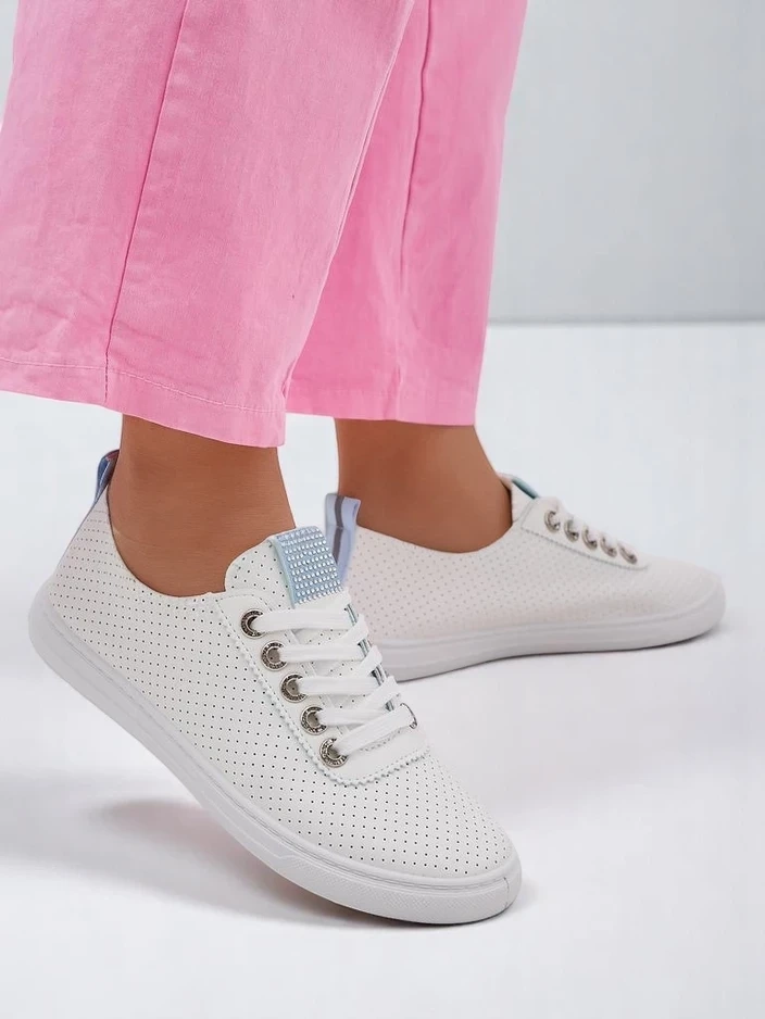 Resti Womens sneakers with rhinestones Cytorrie