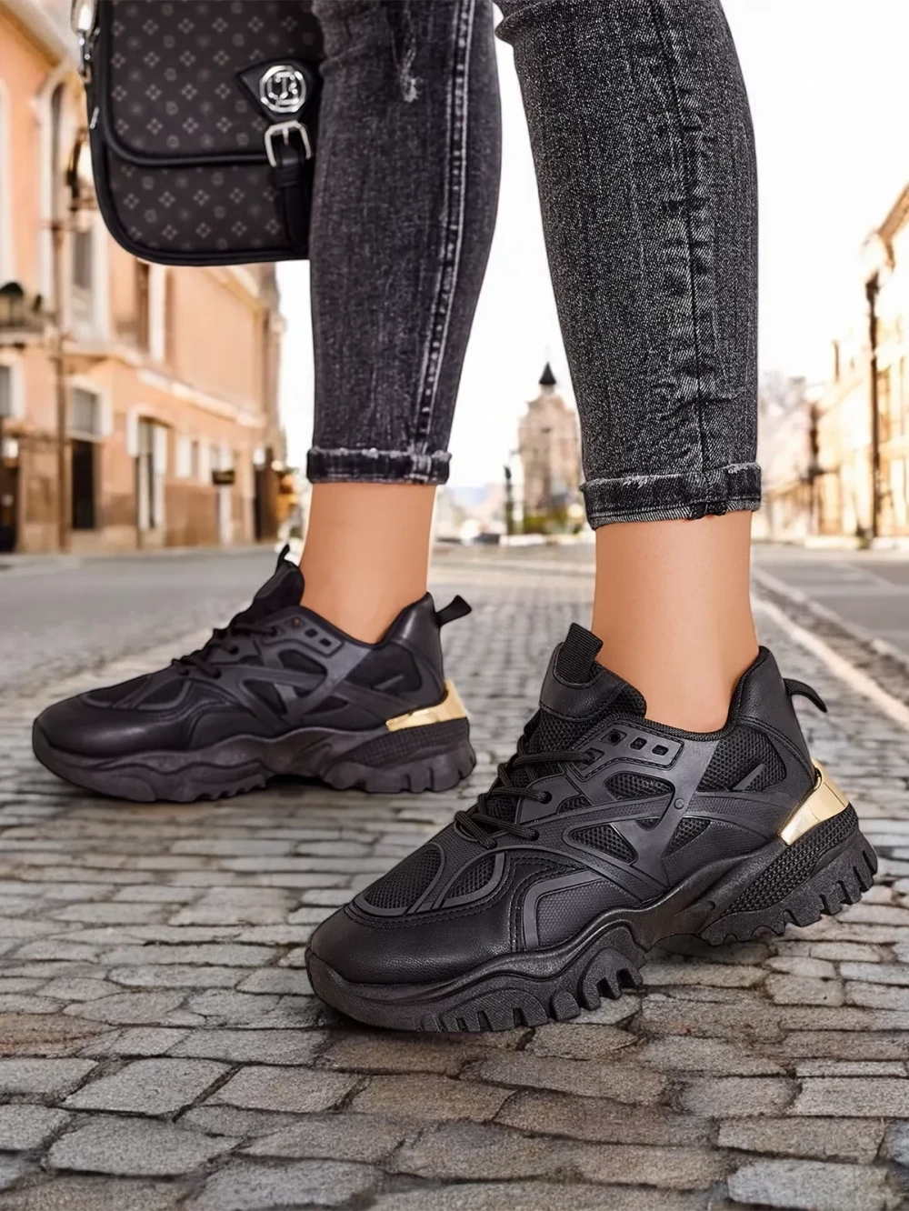 Resti Women's sports sneakers Settset