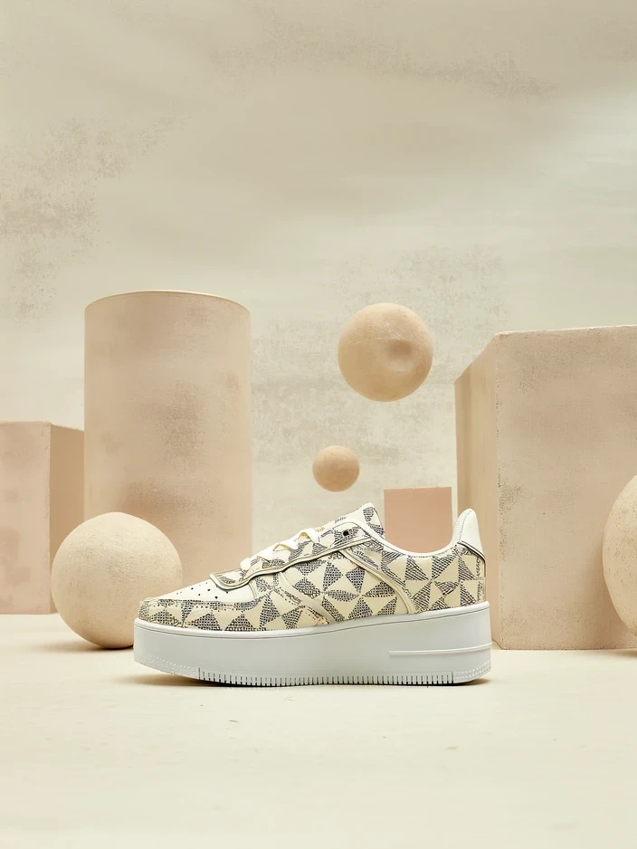 Resti Women&#039;s sports shoes with Ozofio print