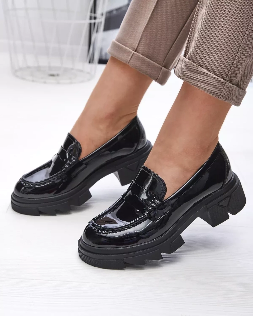 Resti Lacquered black moccasins for women Tygriss- Footwear