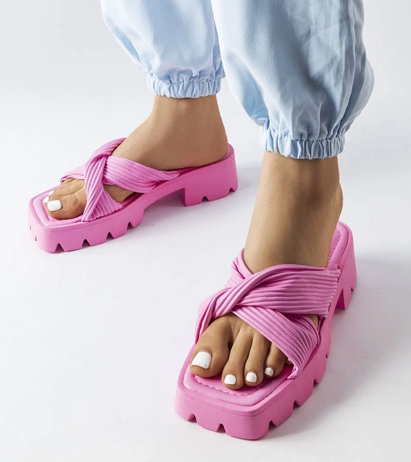 marka niezdefiniowana Flip-flops roz pe o talpă de tractor Dubé