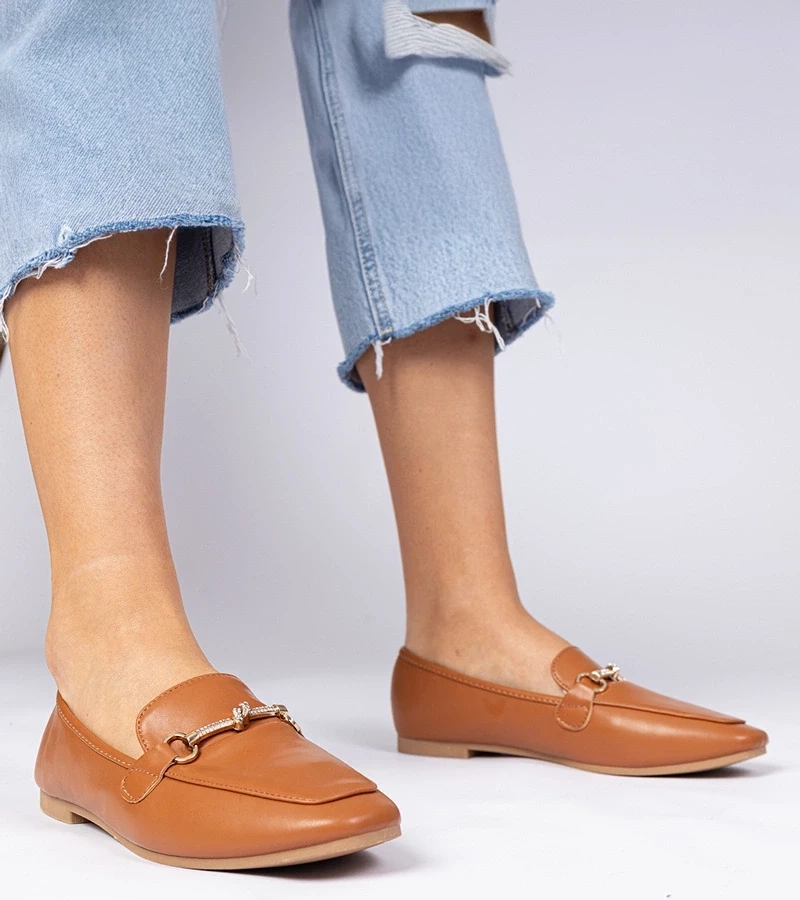 Gemre Mocasini eleganți maro cu ornament auriu și zirconii Kalisa