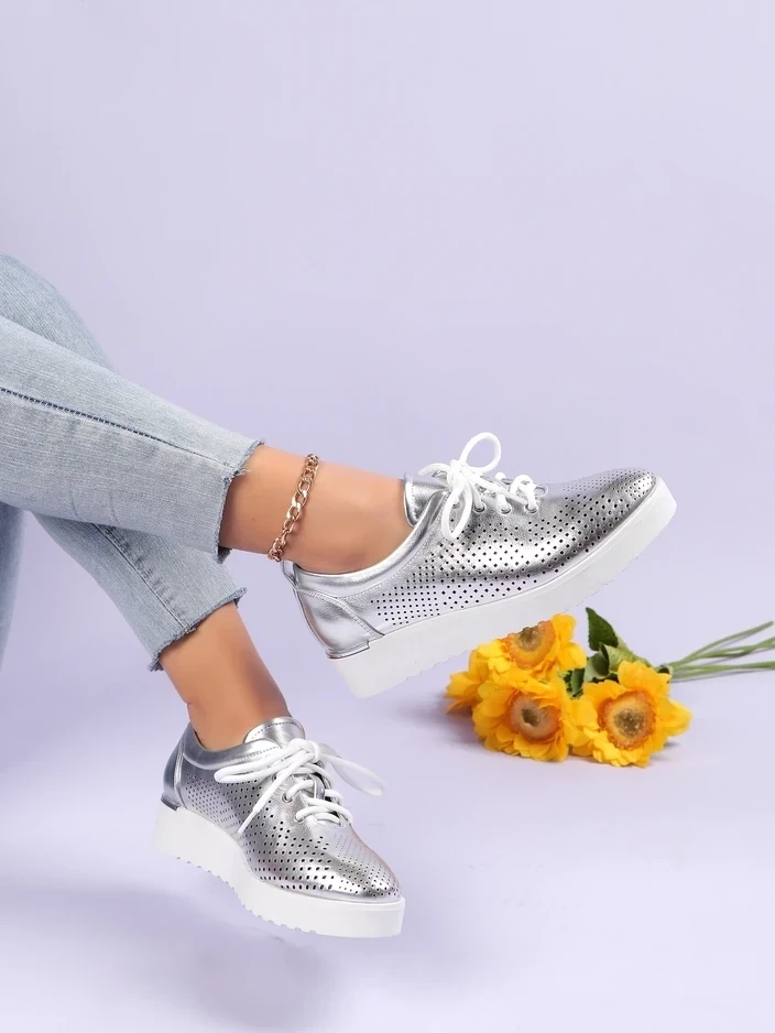 Resti Women's perforated shoes Gofielle