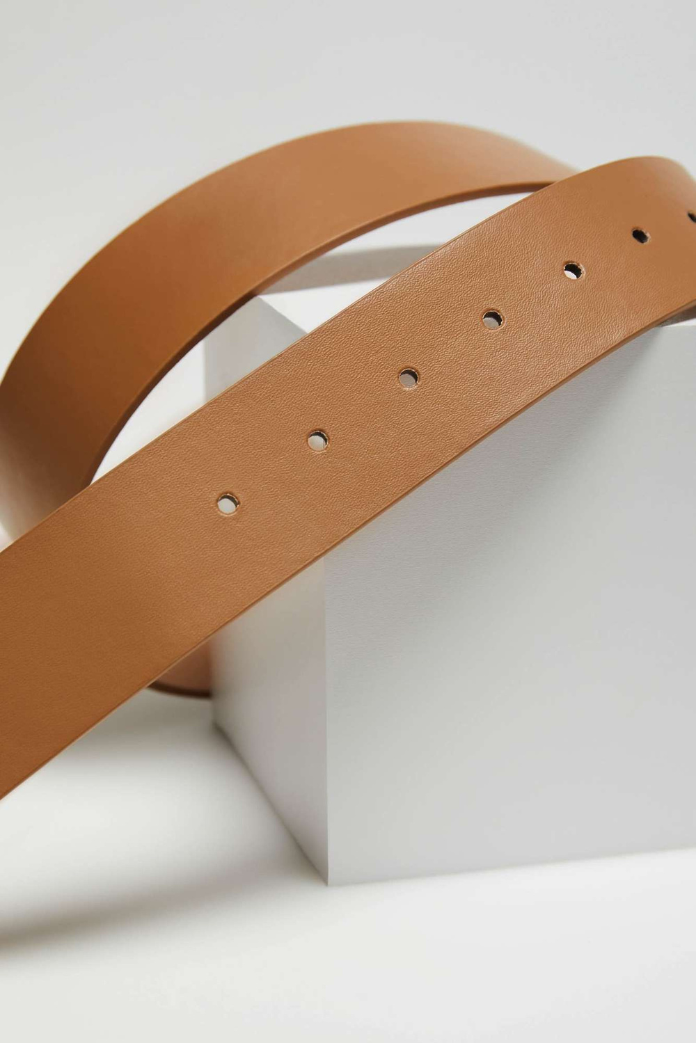 Marisse Wide Dark Beige Belt