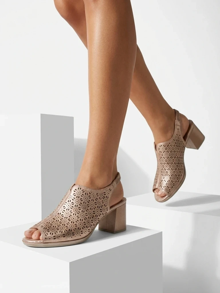 Дамски сандали с токчета Effella