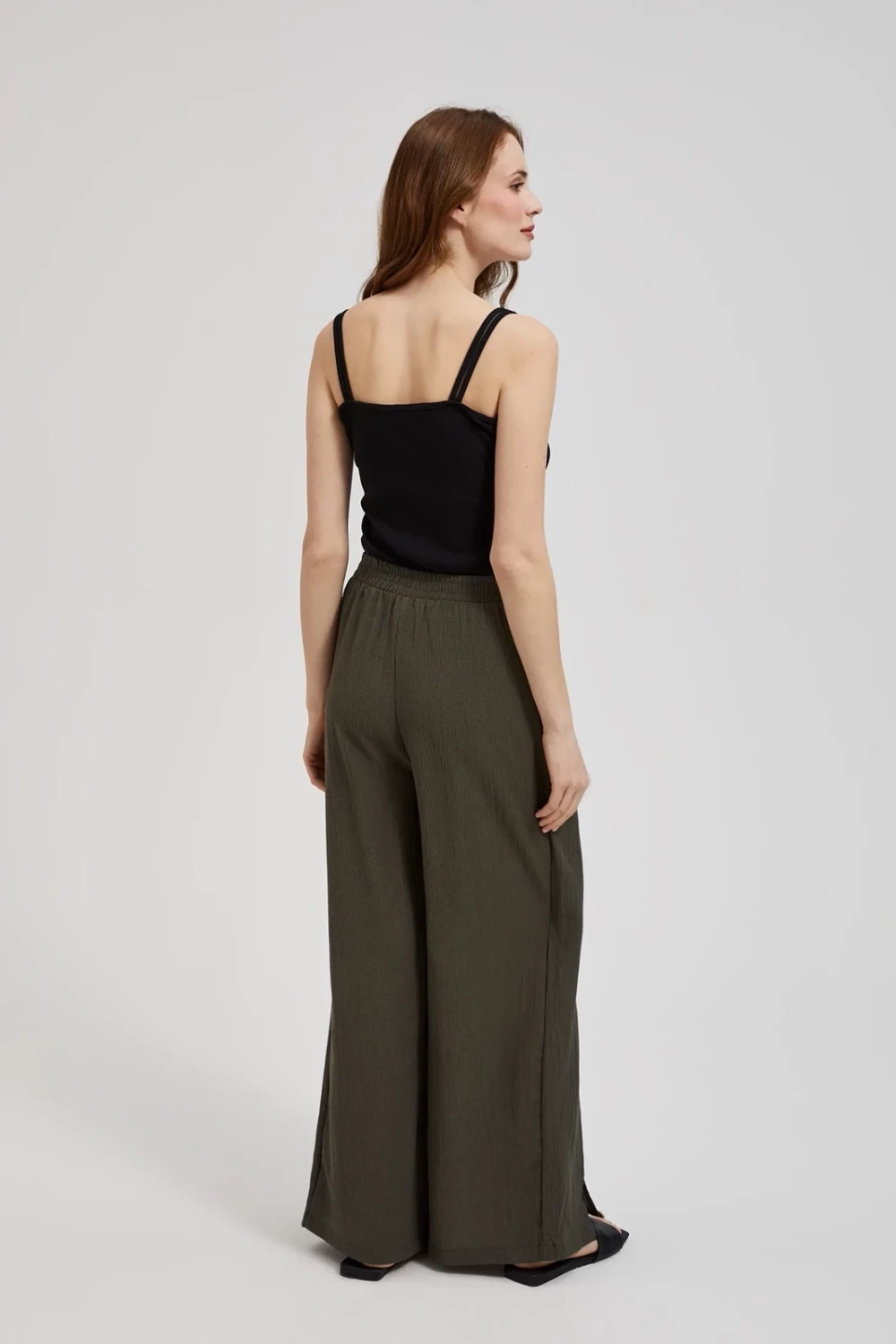 Women's wide trousers with elastic waistband MOODO - olive