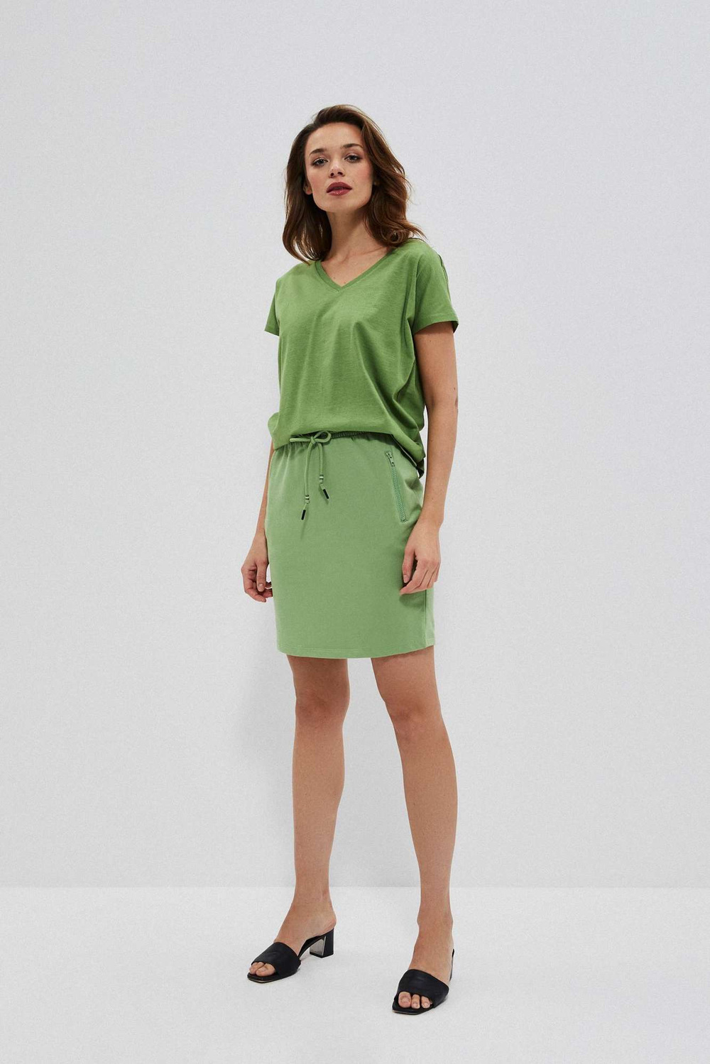 Plain skirt with pockets - green