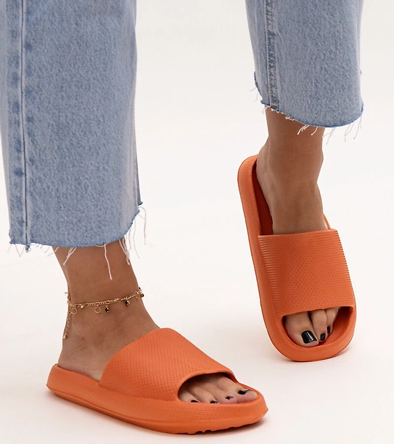 D/CEO Black sandals on a block heel Millo