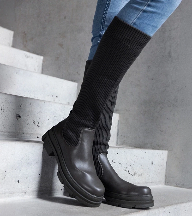 D/CEO Black insulated boots Castro