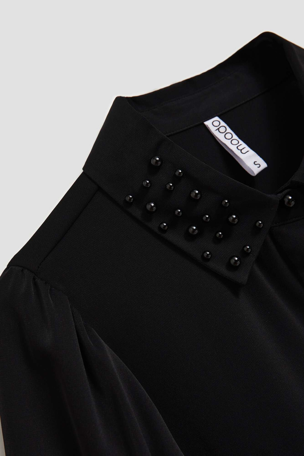 Marisse Black Shirt With Decorative Collar