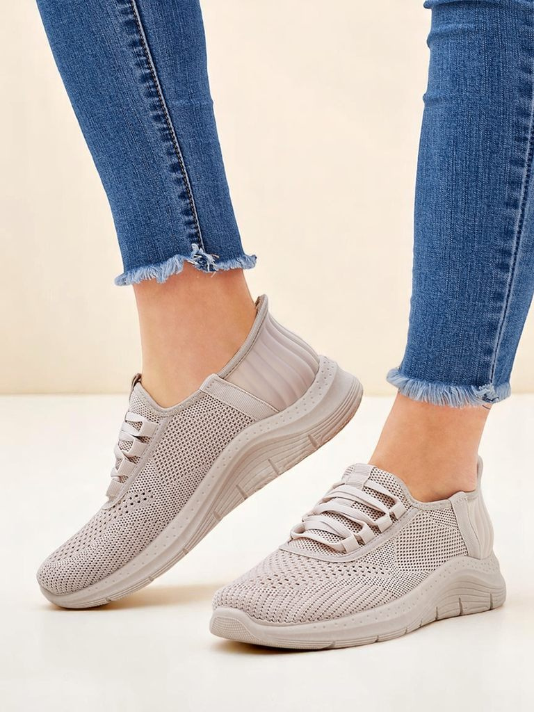 Resti Women&#039;s Slip-on Fabric Sports Shoes Arrate