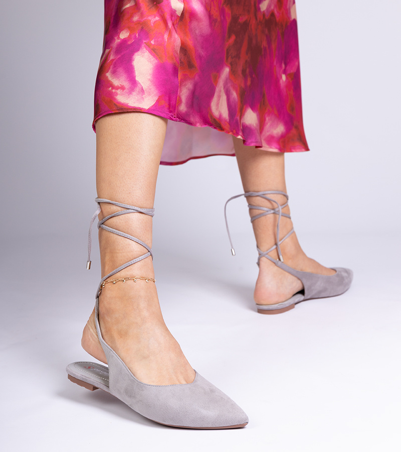 Gemre Pantofi gri cu toc jos legați la gleznă Karlioz