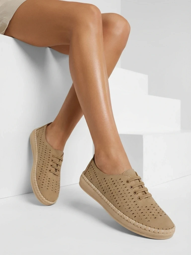 Dámske slip-on topánky Resti Eddier