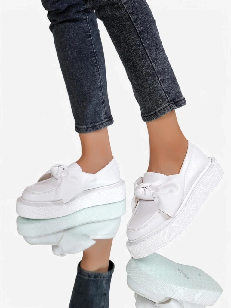 Resti Elegant women's moccasins with a bow Ortto