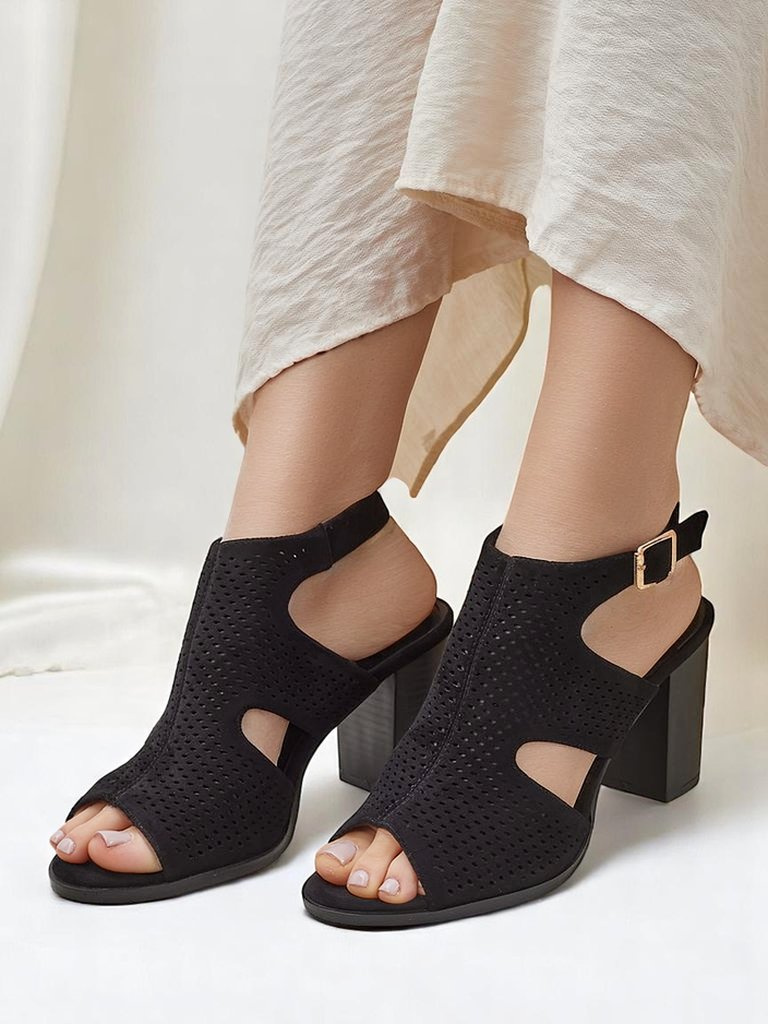 Resti women’s hollow-out block heel sandals Abetle