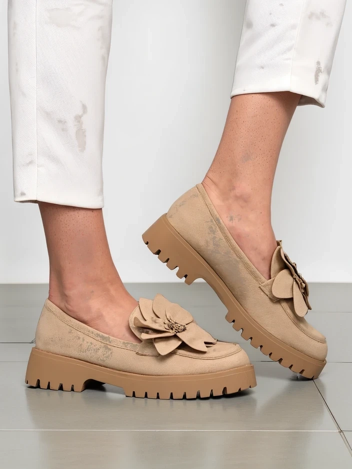 Resti Eco suede women&#039;s moccasins with Floverse flower