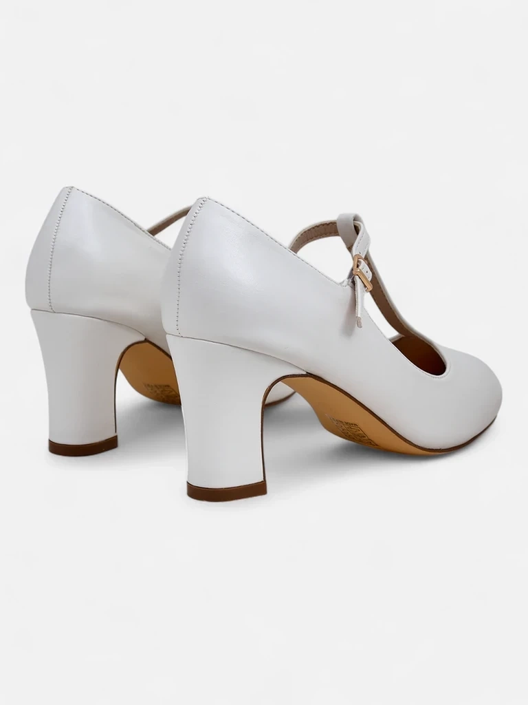 Resti Women&#039;s eco-leather pumps with straps Pasello
