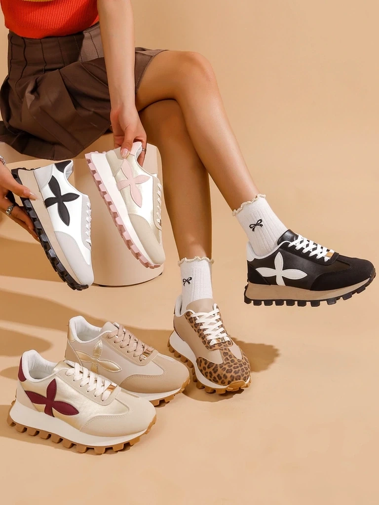 Resti Women's sports sneakers on a thicker sole Aloqa