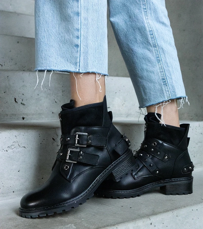 Gemre Neffa ghete negre decorate cu ținte cu toc plat