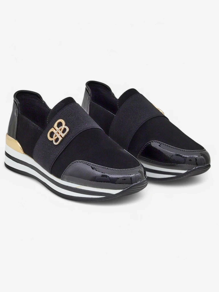 Resti Women's slip-on shoes with Motill decoration