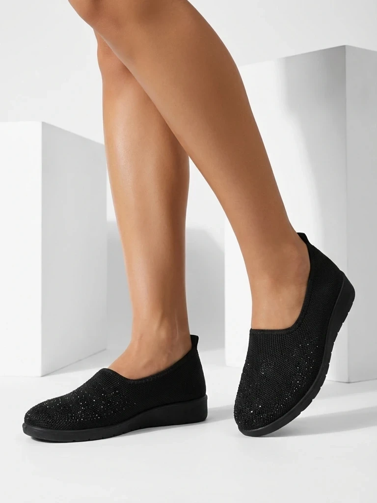 Dámske Slip-On topánky s kamienkami
