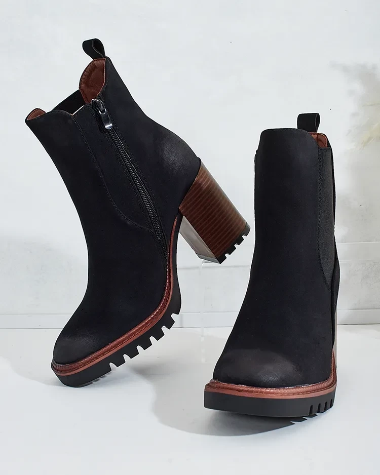 Resti Women&#039;s Botkas on a post Rofof