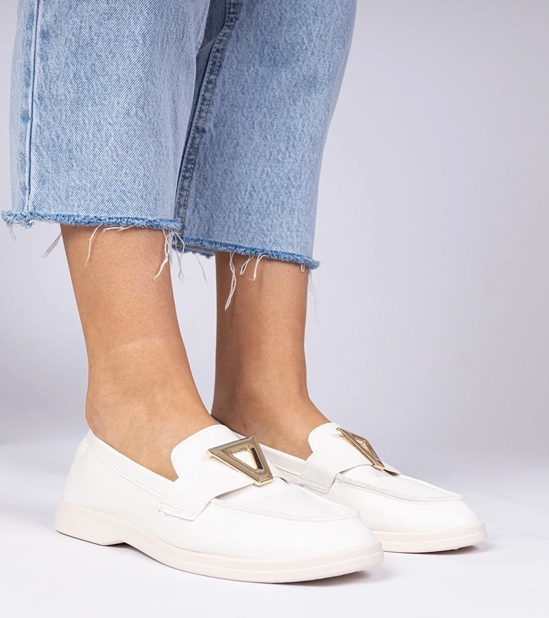 Gemre Pantofi de damă albi cu ornament elegant Viletta