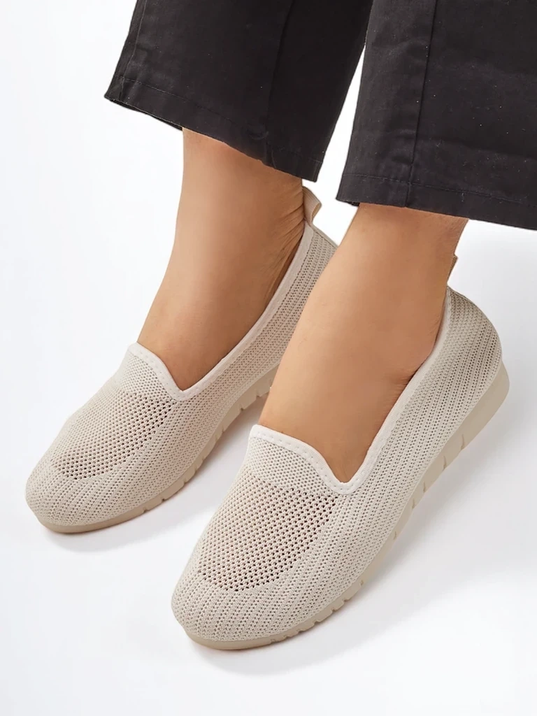 Resti Women's Fabric Moccasins Caerit