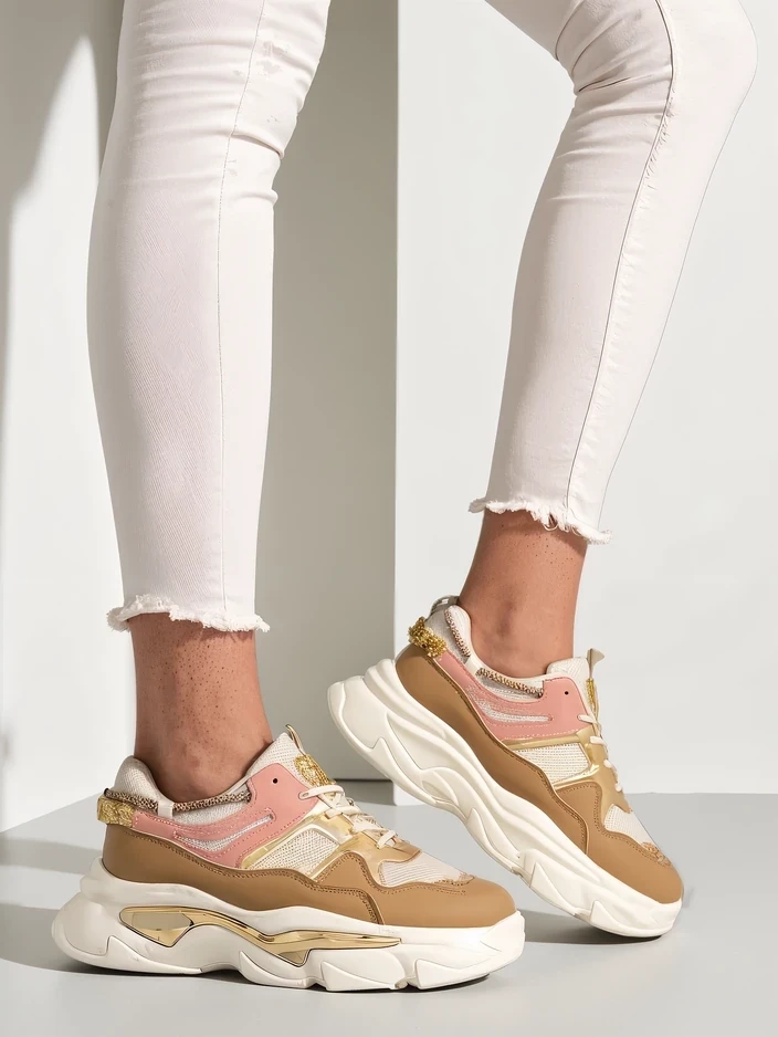 Resti Women's sneakers on a thicker sole Lesalli