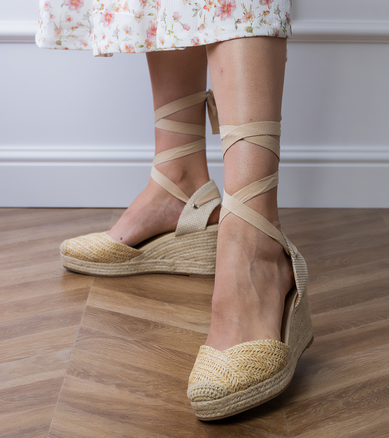 D/CEO Beige wedge lace-up espadrille sandals Sanos