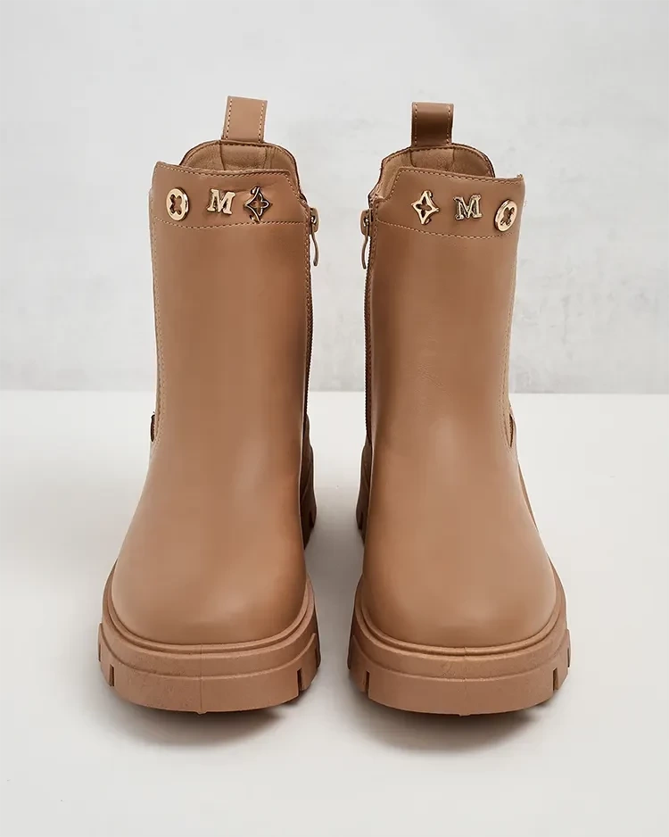Resti Women&#039;s boots on a thicker sole Gegri