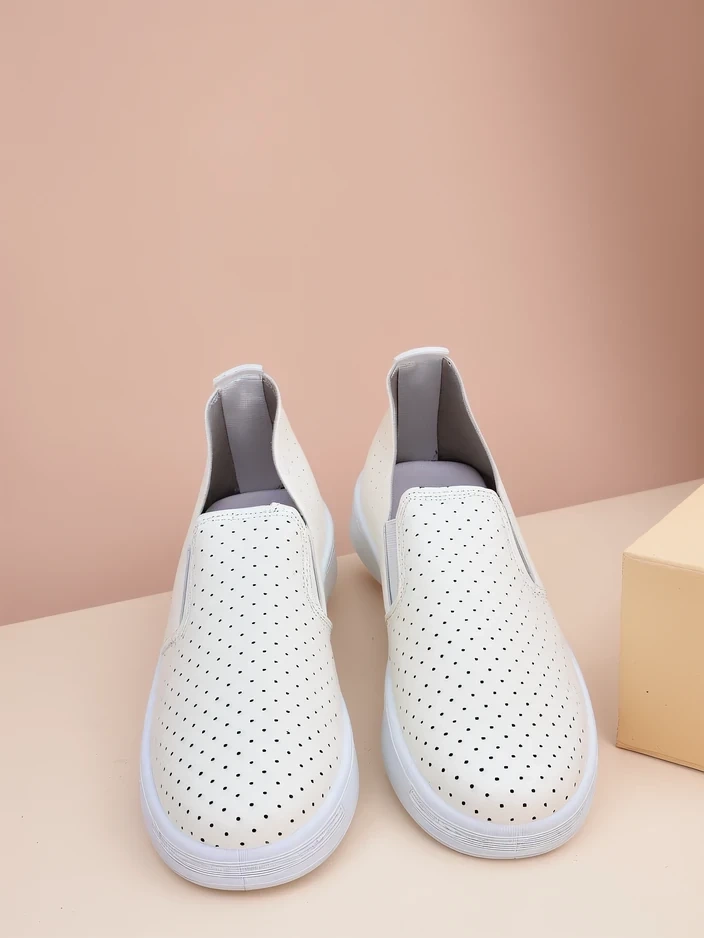 Resti Women's perforated sports shoes Musio